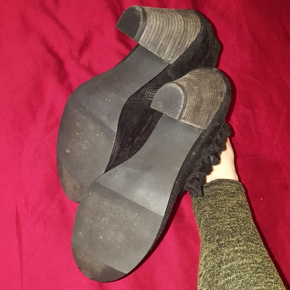 Vintage black Velvet Steampunk Ruffle Booties 10 - Picture 5 of 9